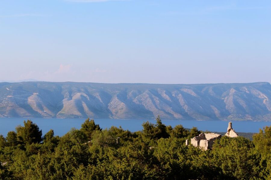 3-Hour Lavender Tour from Hvar - Stop 1 to Stop 2: Napoleon Photo Stop and the Scenic Build-Up