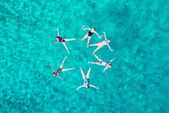 3 Islands Speedboat Tour: Golden Horn, Blue Lagoon & Jelsa Town - Logistics that affect your comfort: duration, crowd size, and onboard rules