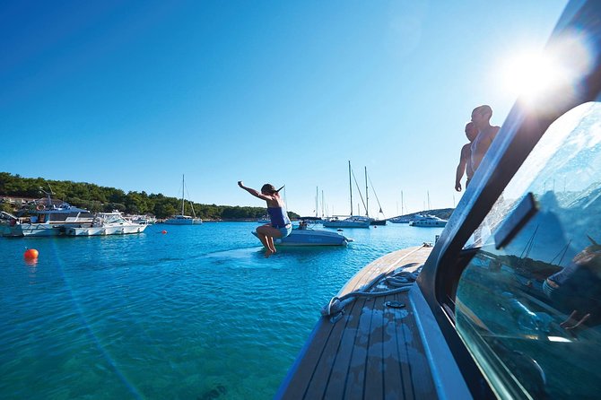 4-Island Split Boat Tour (Brač, Pakleni, Hvar, Šolta) - Boat Comfort and Timing: Staying Happy on a 10-Hour Sea Day