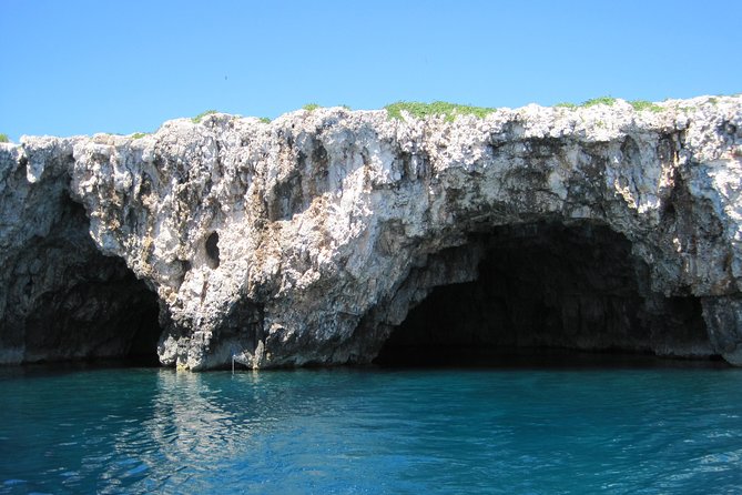 Adventurous Blue and Green Cave group tour - First stop energy: the fast RIB ride out of Hvar