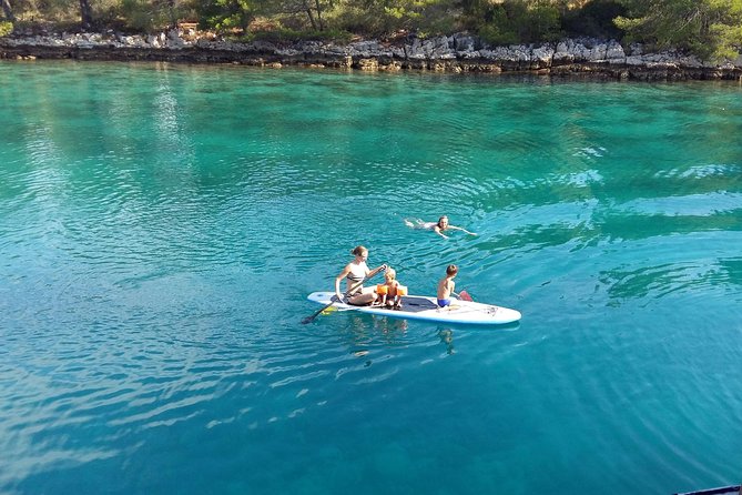 All Inclusive Brac and Solta islands swimming cruise - Šolta and Stomorska: a laid-back port village break