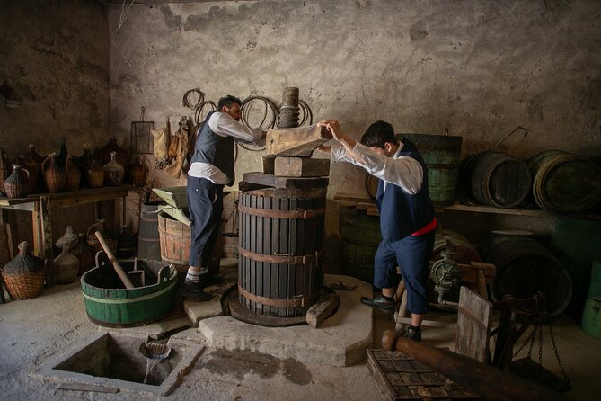 Back to the Roots - Ancient Island Interactive Experience - Tools and crafts you may actually try: nets, figs, weaving, and cooper work