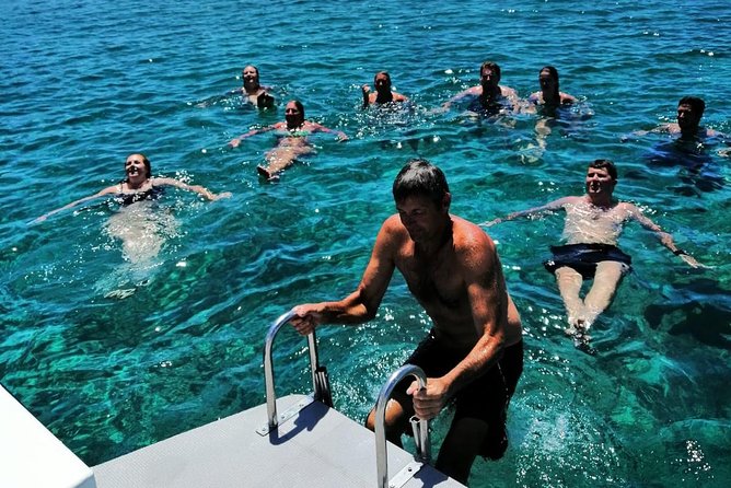Blue cave and Hvar - 5 Islands speedboat tour from Split - Small-group speedboat reality: comfort, toilet access, and the day’s pacing