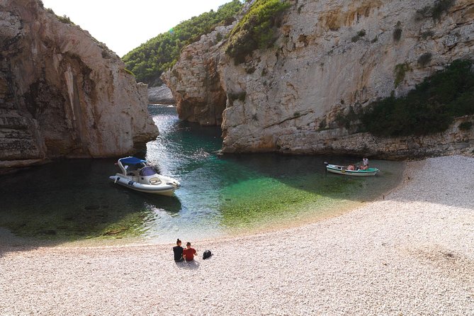 Blue Cave and Pakleni Islands group Tour from Hvar - Stop 4: Blue Cave (Cave Bisevo) and what actually happens inside