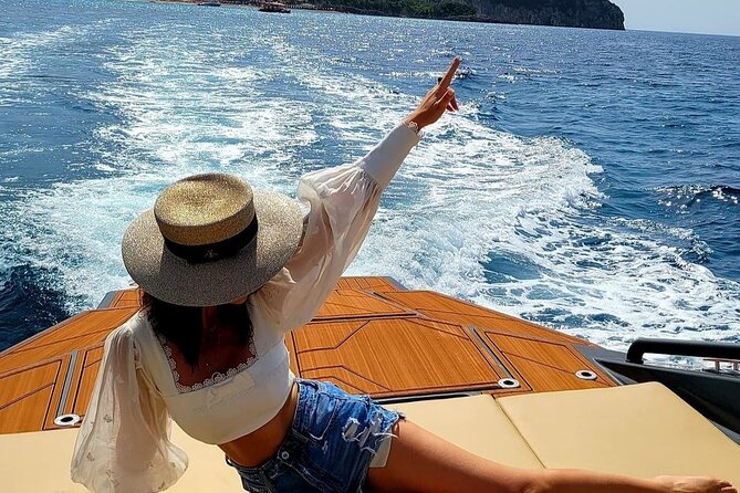 Blue cave & Hvar, 5 islands speed boat tour with unique boats from Split - Pakleni islands views to Hvar: the scenic payoff between stops
