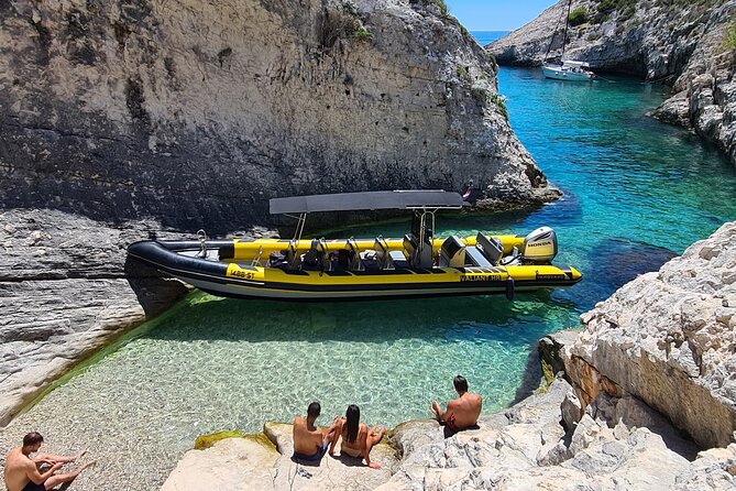 Blue cave & Hvar, 5 islands speed boat tour with unique boats from Split - Hvar town in 2 hours 30 minutes: harbor time, lunch, and an easy wander