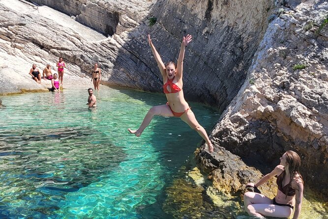 Blue Cave & Hvar, 5 Islands Speedboat with Luxury Seats in Shade - Hvar Town for Lunch, Swimming, and Harbor Wandering