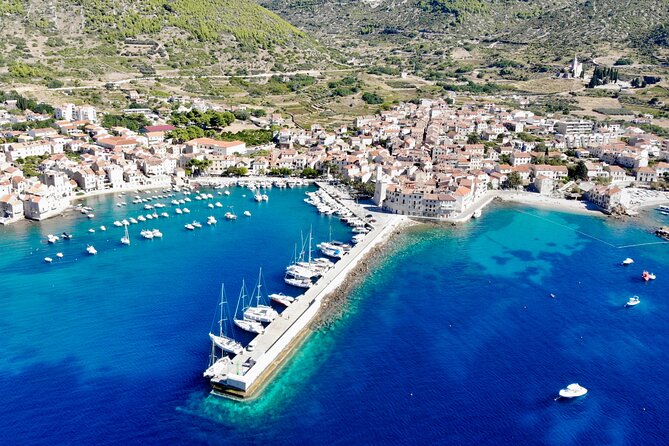 Blue cave, Mamma Mia and Hvar, 5 islands speedboat tour - Stiniva Cove swim: fast access, short time, big scenery