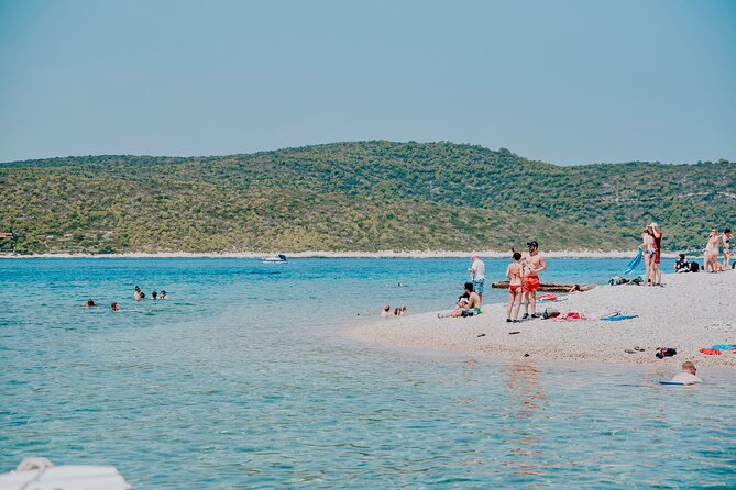 Blue cave, Mamma Mia and Hvar, 5 islands speedboat tour - Budikovac and Pakleni islands: snorkeling, lagoon color, and the donkey