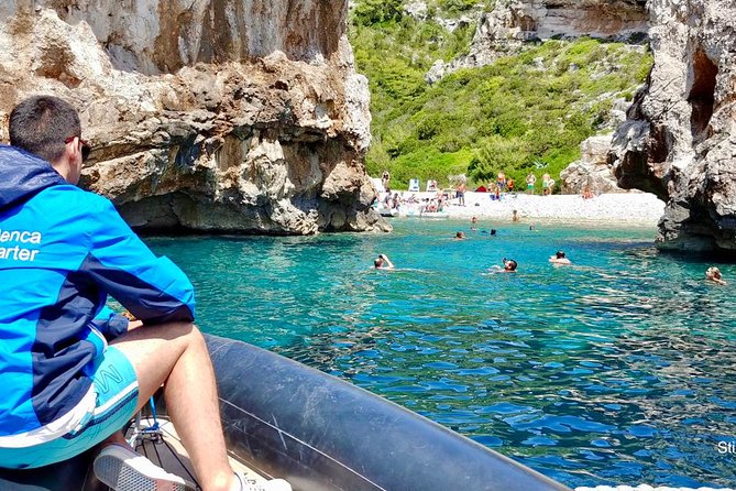Blue cave, Mamma Mia and Hvar, 5 islands speedboat tour - The speedboat reality check: fast, wet, and sometimes cold