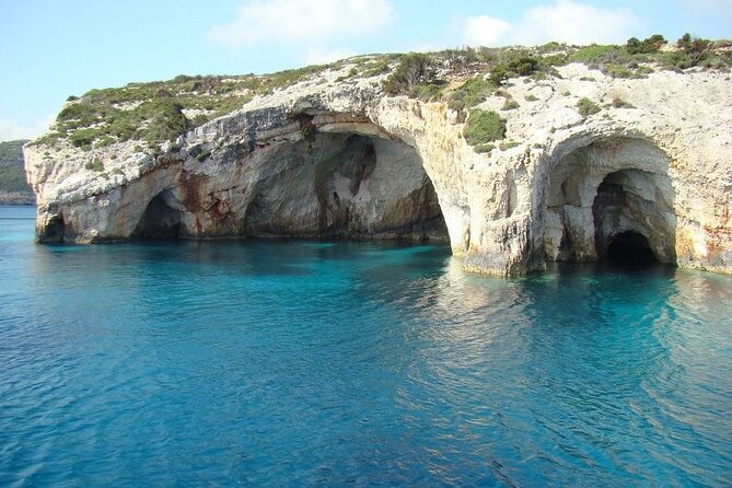 Blue Cave our Way - private 6 island tour - A private 6-island boat day from Trogir and Split