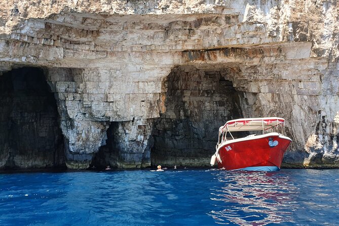 Blue Cave & Vis Island speedboat tour from Hvar - Lunch on Vis or Pakleni: plan your meal without losing beach time