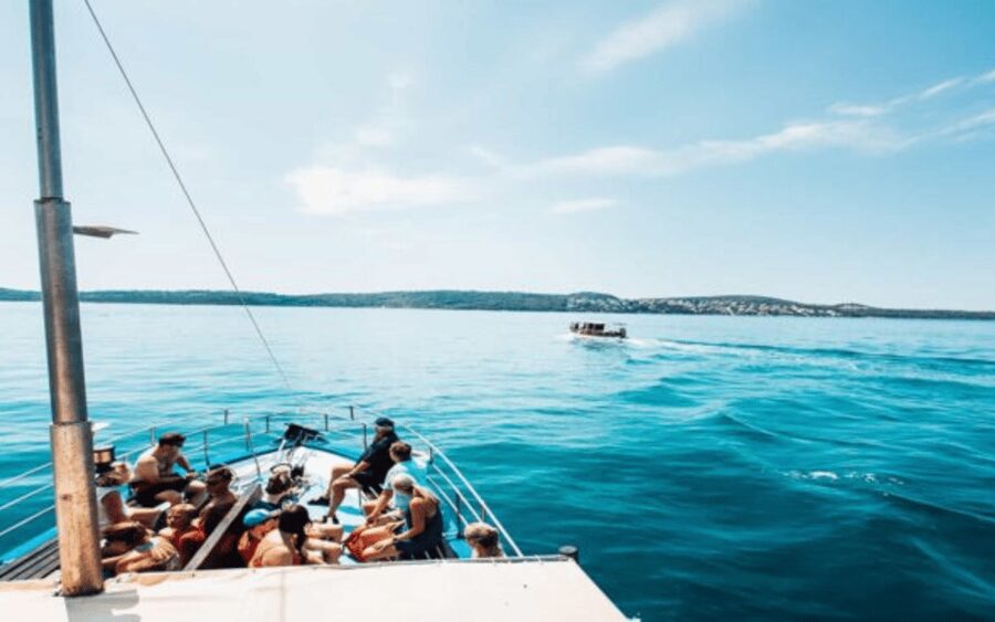 Blue Lagoon Boat Tour from Trogir with Lunch and Drinks - Getting started in Trogir: where to meet and how early to arrive