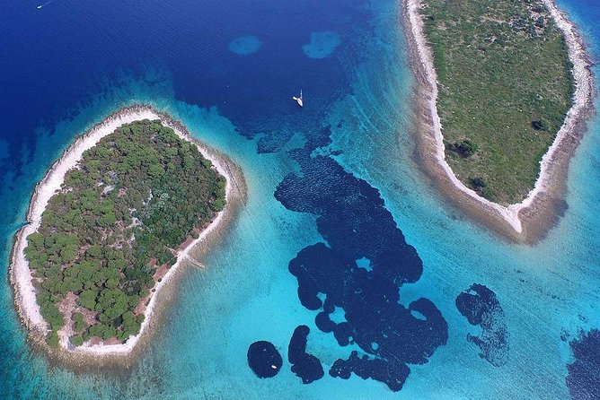 "Blue Lagoon" Half day Chill out tour from Trogir - Uvala Duga Station: Your Wind-Down Swim Before Trogir