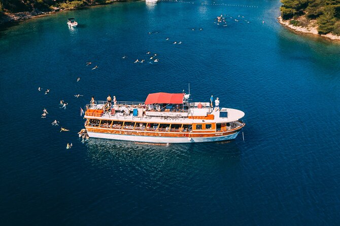 Blue Lagoon & Šolta Island from Trogir LUNCH & DRINKS INCLUDED - Blue Lagoon + Šolta from Trogir: What You’re Really Buying