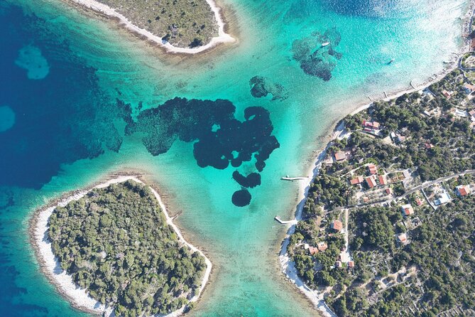 Blue Lagoon Tour from Split with Bottled Water and Wine Included - Meeting on Split’s Waterfront: What the First 20 Minutes Will Feel Like
