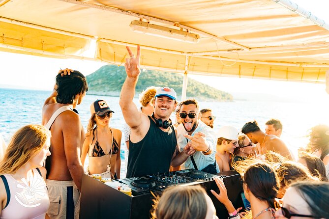 Boat Party Split - Getting Onboard in Bačvice: The 2:00 pm Meeting Point