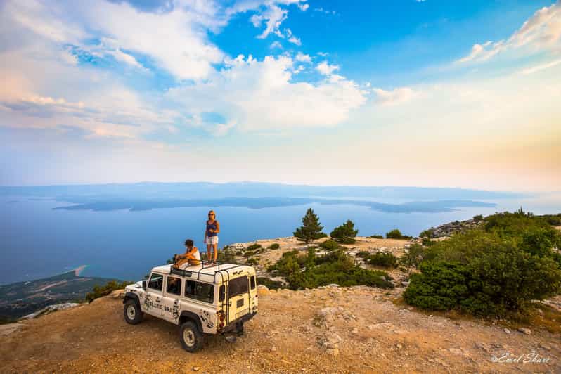 Brač: Island Exploration Tour by Four-Wheel Drive Jeep - Splitska to Škrip: From Roman Harbour to Olive Oil Tastings