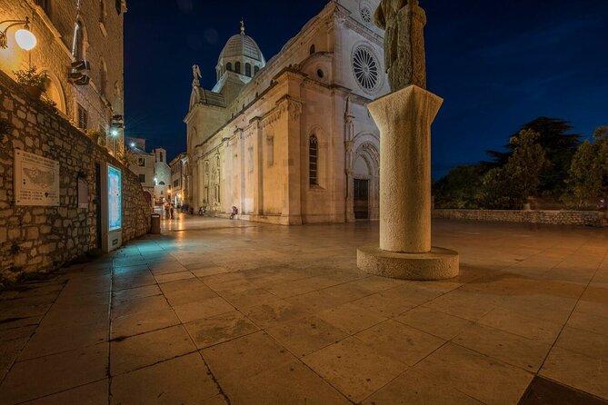 Daily or night walking tour through Medieval Šibenik - Starting point and the first “map check” on Ul. Biskupa Fosca