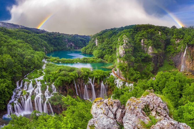 Day Trip to Plitvice lakes From Split - Lunch at Villa Velebita: Included Food That Keeps the Day Moving