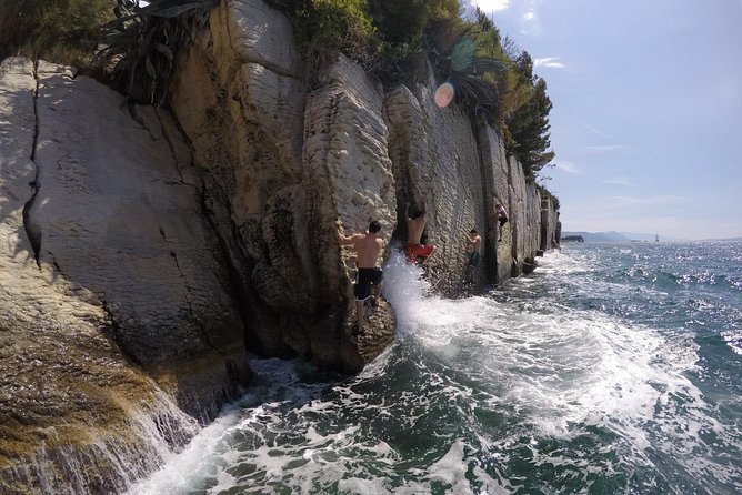 Deep Water Solo and Cliff Jumping Tour in Split - Why Deep Water Solo Off Split Feels Different Than Usual Rock Climbing