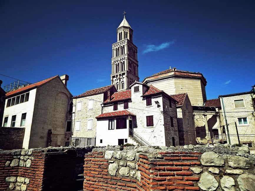 Diocletian's Palace and Old Town SMALL GROUP Walking Tour - Why Diocletian’s Palace feels different with a guide