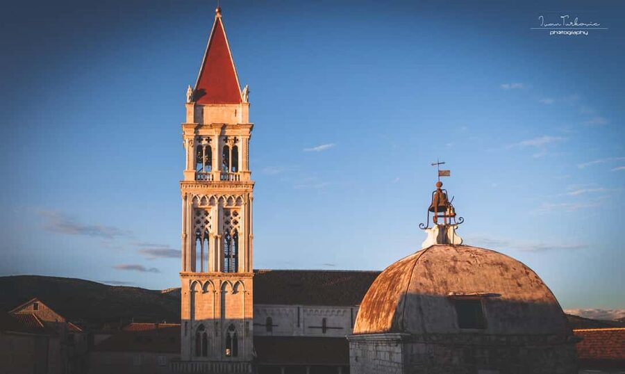 Discover Trogir: Guided Walking Tour of a Medieval Gem - Kamerlengo fortress and the Adriatic view that earns the effort