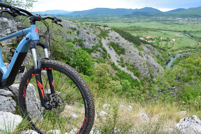 Electric bike - day rentals Split, Sinj - Timing, weather, and the rhythm of a good ride