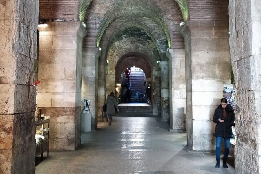 Experience Split History Walking Tour With Local Historian - Riva Promenade: Where Roman and Medieval Life Touch