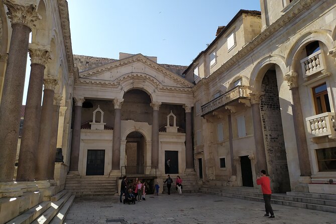 Experience Split With Local Professional Historian - Private - Vestibulum and private chambers, then Riva Harbor for city energy