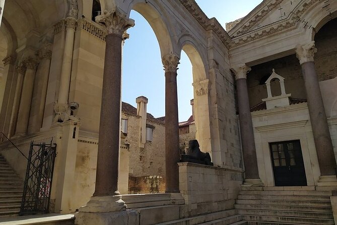 Experience Split With Local Professional Historian - Small Group - Peristyle: the palace center where people connected and separated
