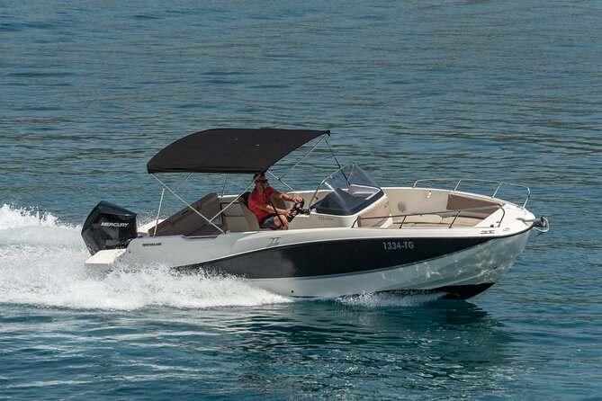 Explore Hvar, Brac and Solta on the Private Boat Trip - Unique Experience - 8:00 am start from Split: the cruise pace that keeps it fun