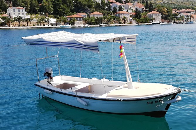 Explore west side of island Brač with Pasara boat - Traditional Dalmatian boat - Getting started at Milna, and how the day actually flows