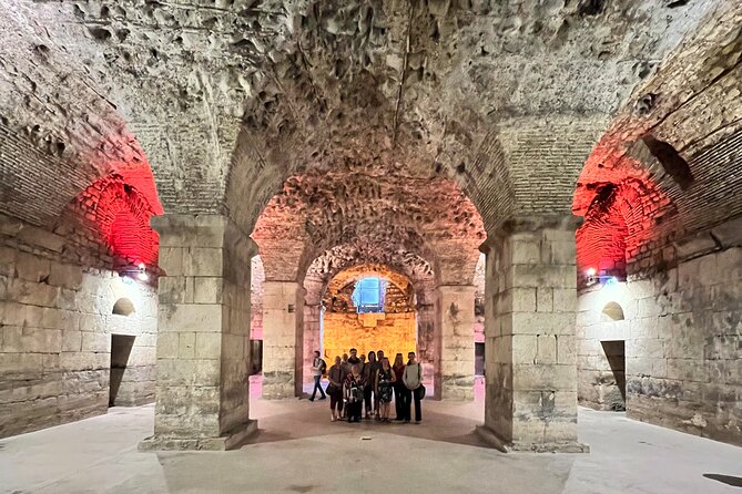 Food, walks & talks - The highlights of Split - Diocletian’s Palace: from below the city to the narrow streets