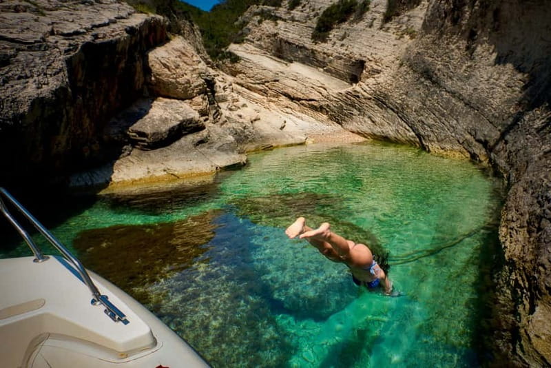 From Hvar: Blue Cave and Pakleni Islands Group Tour - Hvar to the Caves by Speedboat: why this route feels efficient