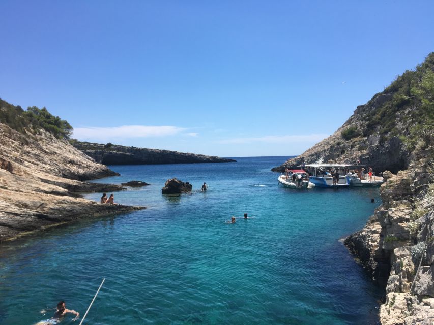 From Hvar: Blue Cave, Green Cave & 5 Islands Speedboat Tour - Comfort on a speedboat: windproof jackets help, motion still counts