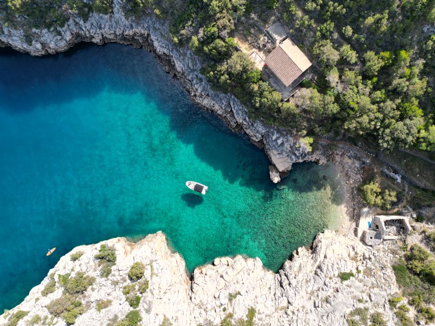 From Makarska: Hidden Gems of Hvar Island's North Shore - From Makarska to Hvar by speedboat: why this day feels efficient