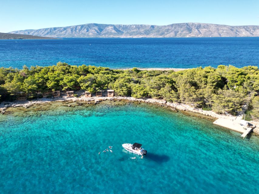From Makarska: Hidden Gems of Hvar Island's North Shore - Stop 3: Jelsa town for coffee and an easy walk