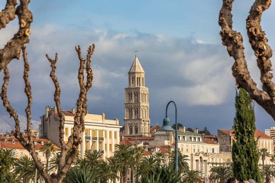 From Makarska : Split City Guided Tour & Free Time - Makarska to Split by air-conditioned minivan: the ride that sets you up