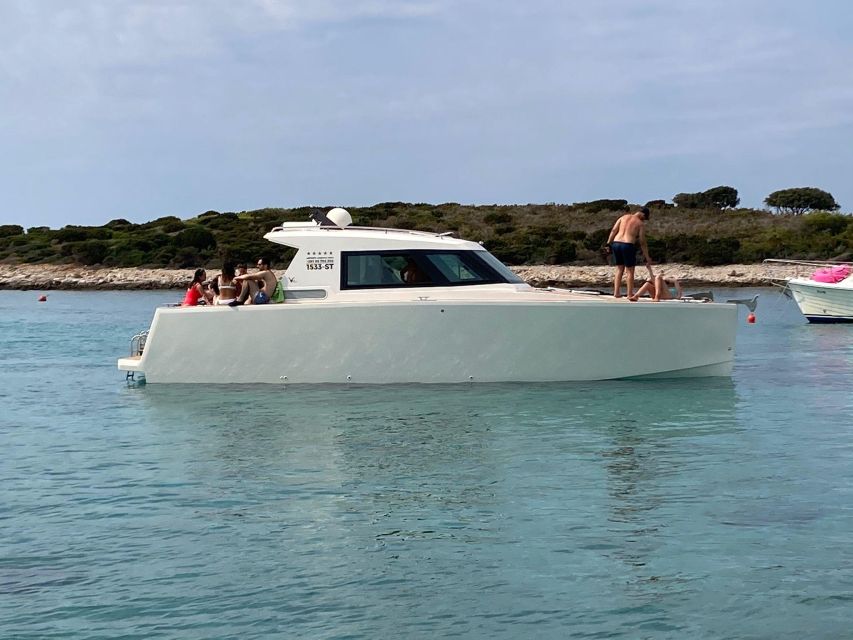 From Split: 3 Islands Half-Day Boat Tour with Blue Lagoon - Why this half-day speed boat hits the Blue Lagoon so well