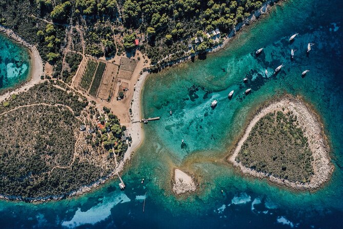 From Split: Blue cave & 5 Islands tour - Blue Cave on Biševo: stunning colors, short time, no swimming