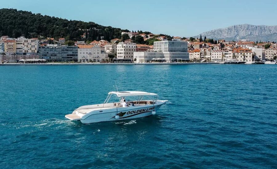 From Split: Blue Lagoon and 3 Island Boat Tour - Boat comfort and onboard extras that genuinely help