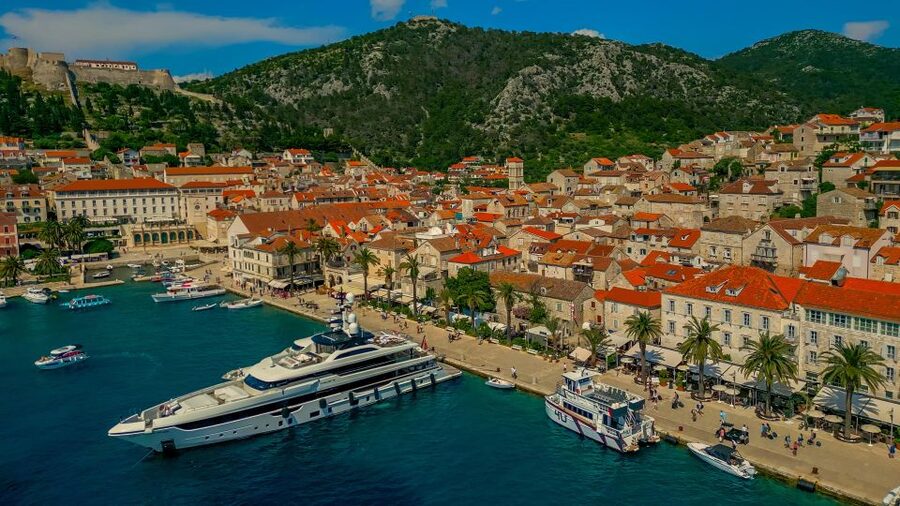 From Split, Croatia: Blue Cave & Hvar 5 Islands tour - Snorkeling and gear: what’s included, and how to use it well