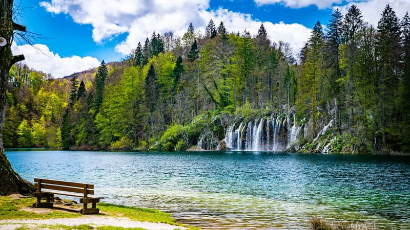From Split: Plitvice Lakes Guided tour - The Split and Trogir pickup, and why the ride matters
