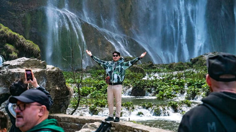 From Split: Plitvice Lakes Guided tour - What to pack for Plitvice: shoes, layers, and small survival snacks