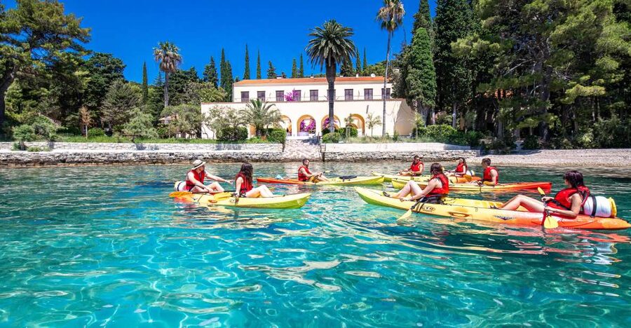 From Split: Sea Kayaking Tour - Getting your lunch or coffee moment without paying for the whole day twice