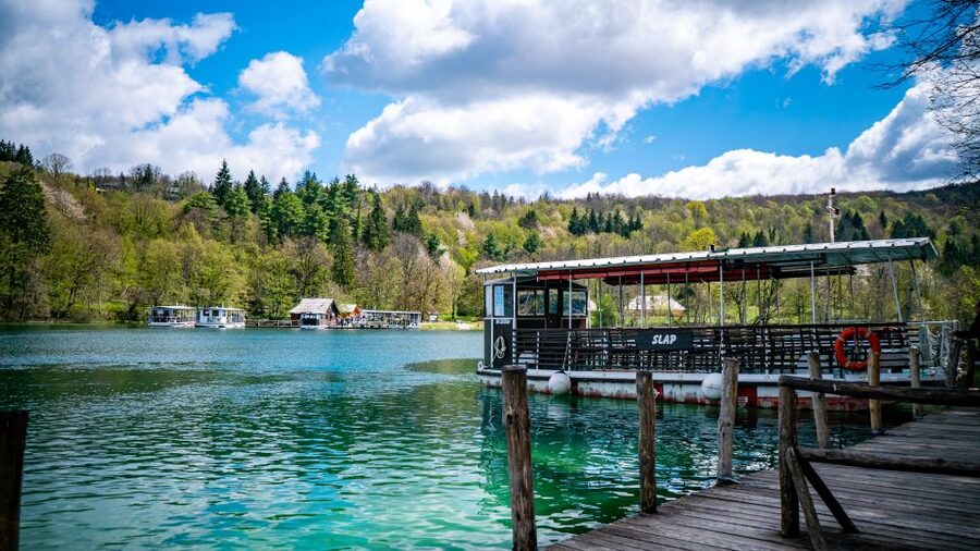 From Split/Trogir/Omiš: Plitvice Lakes Guided Group Tour - Weather changes happen, so plan for flexibility
