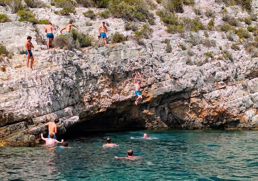From Vis: Speedboat tour - Vis, Biševo & Blue Cave (private) - How the route pacing keeps you from feeling rushed
