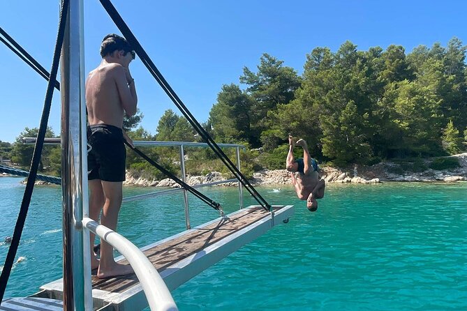 Full Day Boat Tour, Blue Lagoon and Šolta with lunch&drinks - Nečujam Bay on Šolta: snorkel time and the Kontesa wreck
