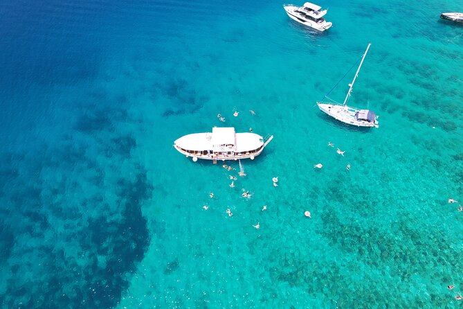 Full Day Boat Tour, Blue Lagoon and Šolta with lunch&drinks - Panoramic Split views without the long detour
